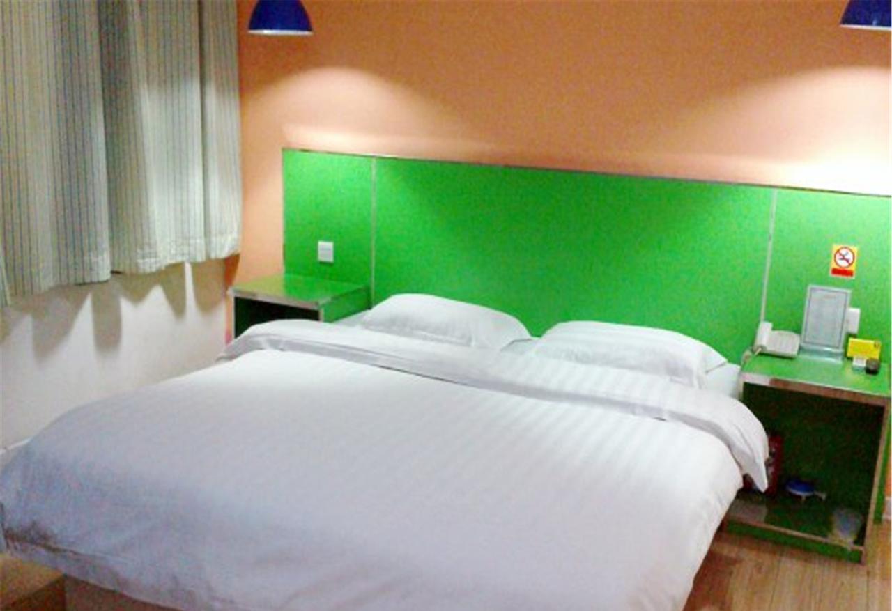 V8 Hotel Xilang Subway Branch Guangzhou Eksteriør bilde