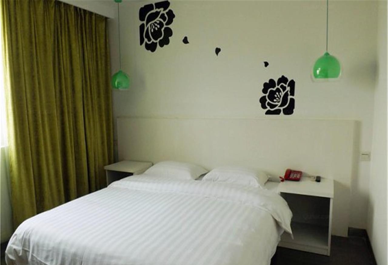 V8 Hotel Xilang Subway Branch Guangzhou Eksteriør bilde